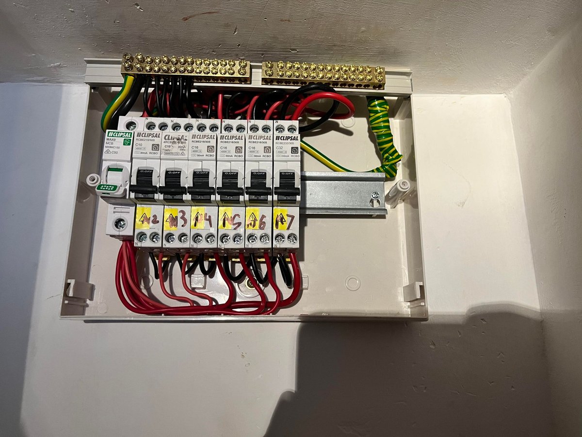 Electrician near me - electrical services perth - electrical companies Perth - Bolton EC